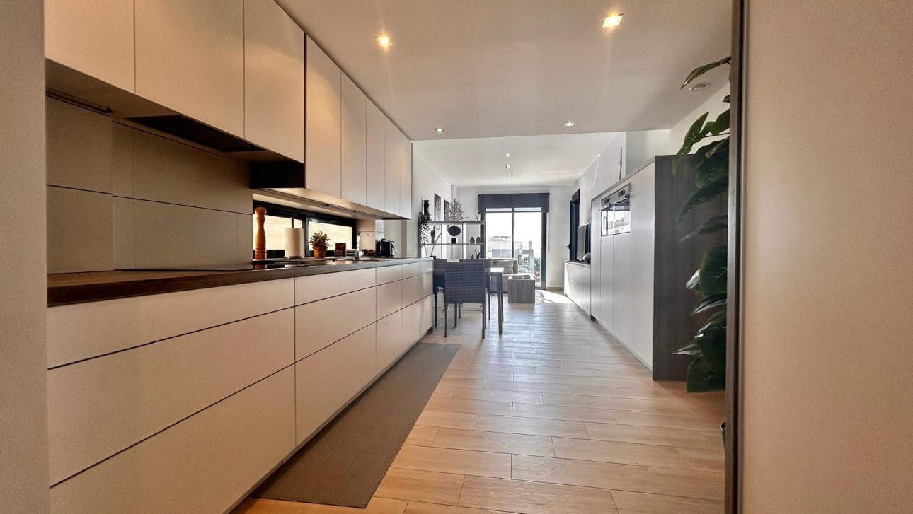 Resale - Apartment - Orihuela Costa - Villamartín