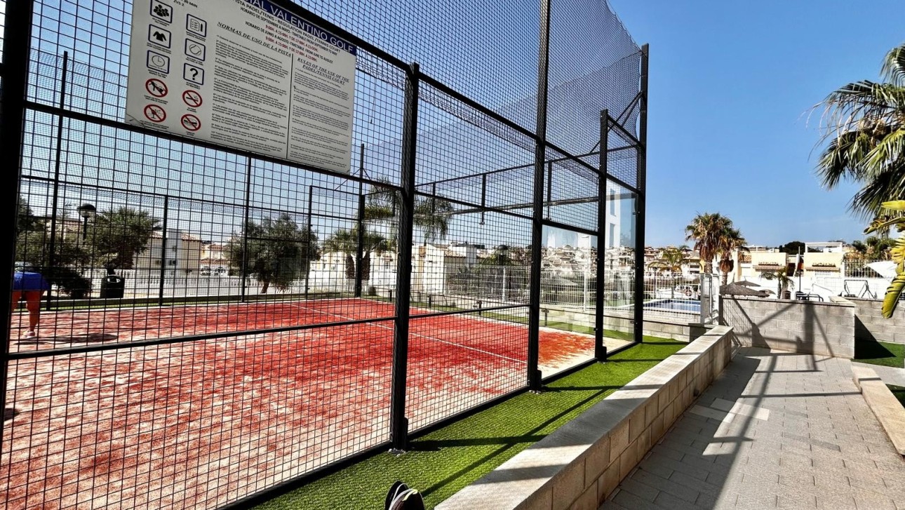Resale - Apartment - Orihuela Costa - Villamartín
