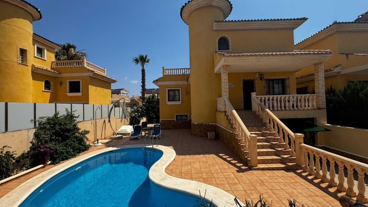Reventa - Villa - Orihuela Costa - Villamartín
