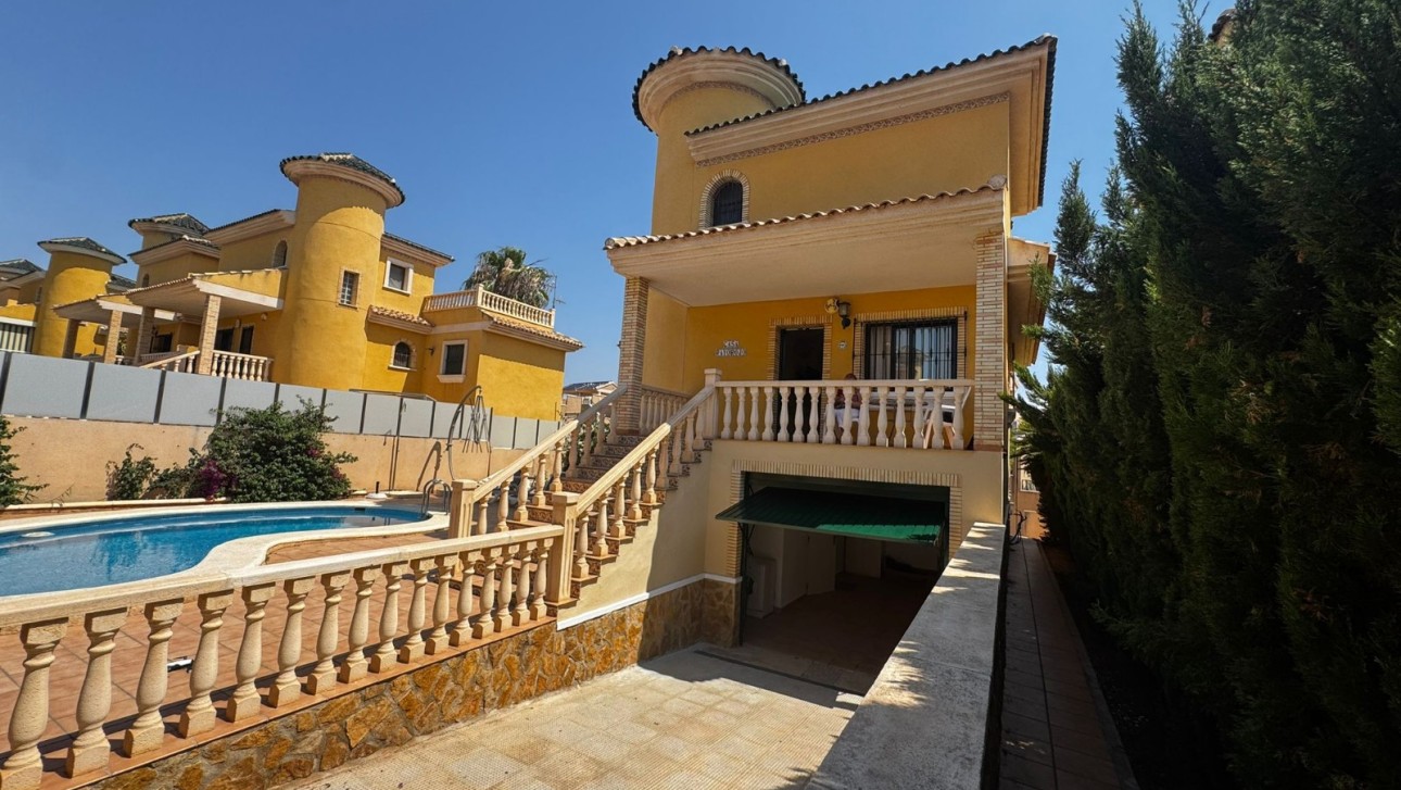 Reventa - Villa - Orihuela Costa - Villamartín