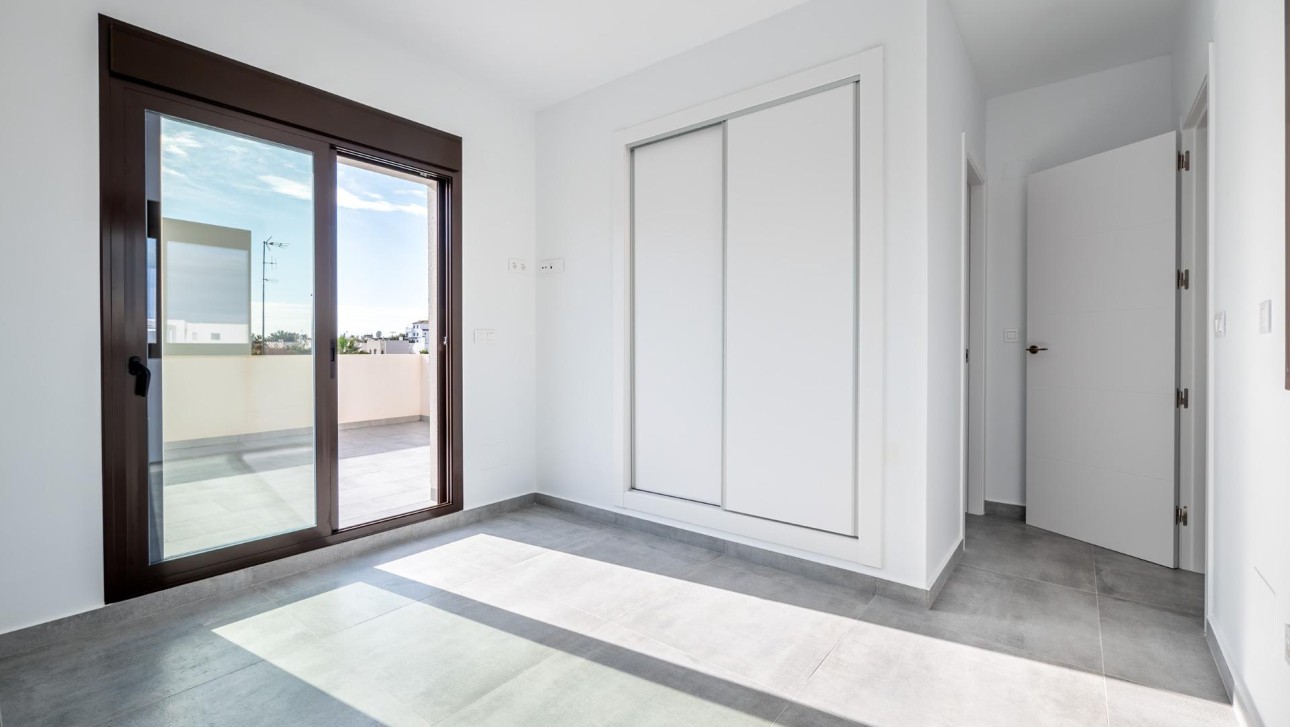 Obra nueva - Villa - Orihuela Costa - PAU 8
