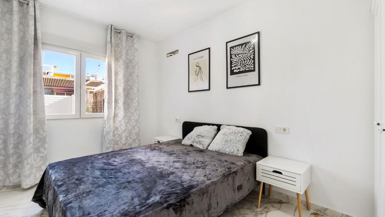 Resale - Townhouse - Torrevieja - El Chaparral