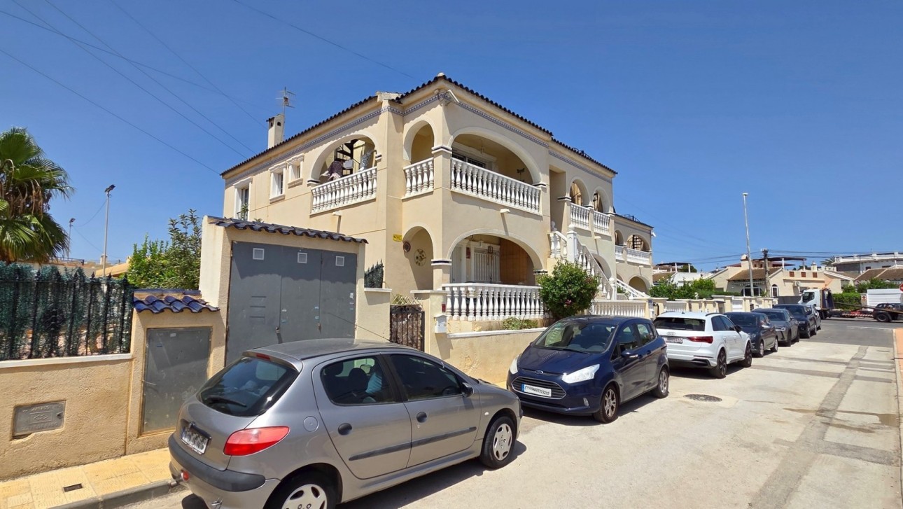 Resale - Apartment - Orihuela Costa - Eagle´s Nest