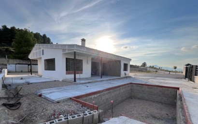 Nowy budynek - Villa - Penaguila - El Olivar