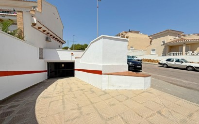 Odsprzedaż - Kamienica - San Miguel de Salinas