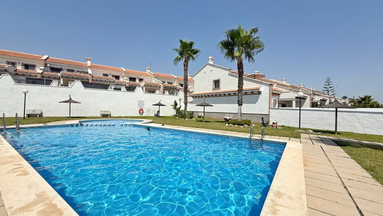 Odsprzedaż - Kamienica - San Miguel de Salinas