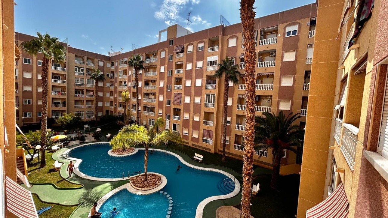 Перепродажа - Apartment - Torrevieja