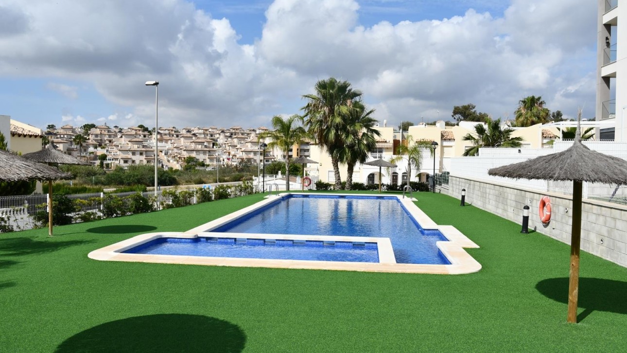 Долгосрочная аренда - Пентхаус - Orihuela Costa - Villamartín