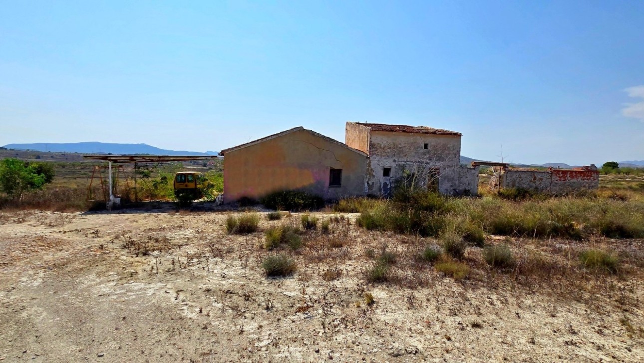 Resale - Plot / Land - San Miguel de Salinas
