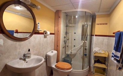 Resale - Townhouse - San Isidro