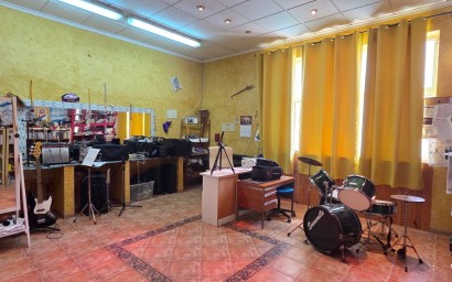 Resale - Townhouse - San Isidro