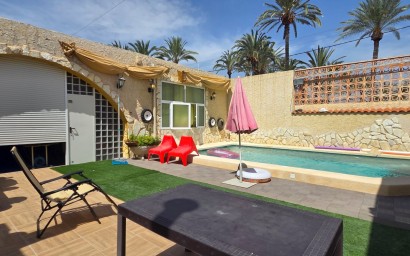 Resale - Townhouse - San Isidro