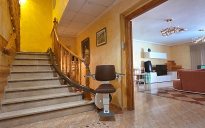 Resale - Townhouse - San Isidro