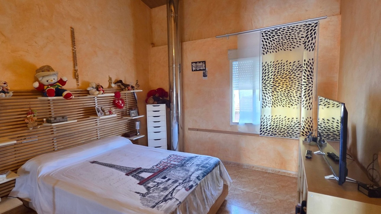Resale - Townhouse - San Isidro