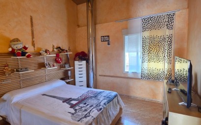 Resale - Townhouse - San Isidro