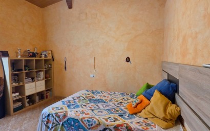 Resale - Townhouse - San Isidro