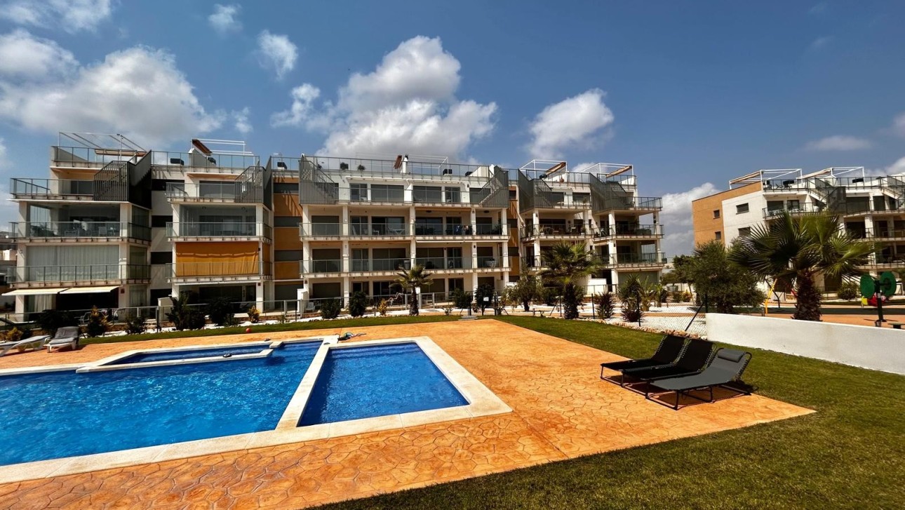 Resale - Apartment - Villamartin
