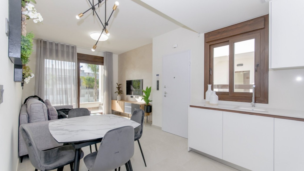 Nowy budynek - Bungalow - Torrevieja - Los Balcones