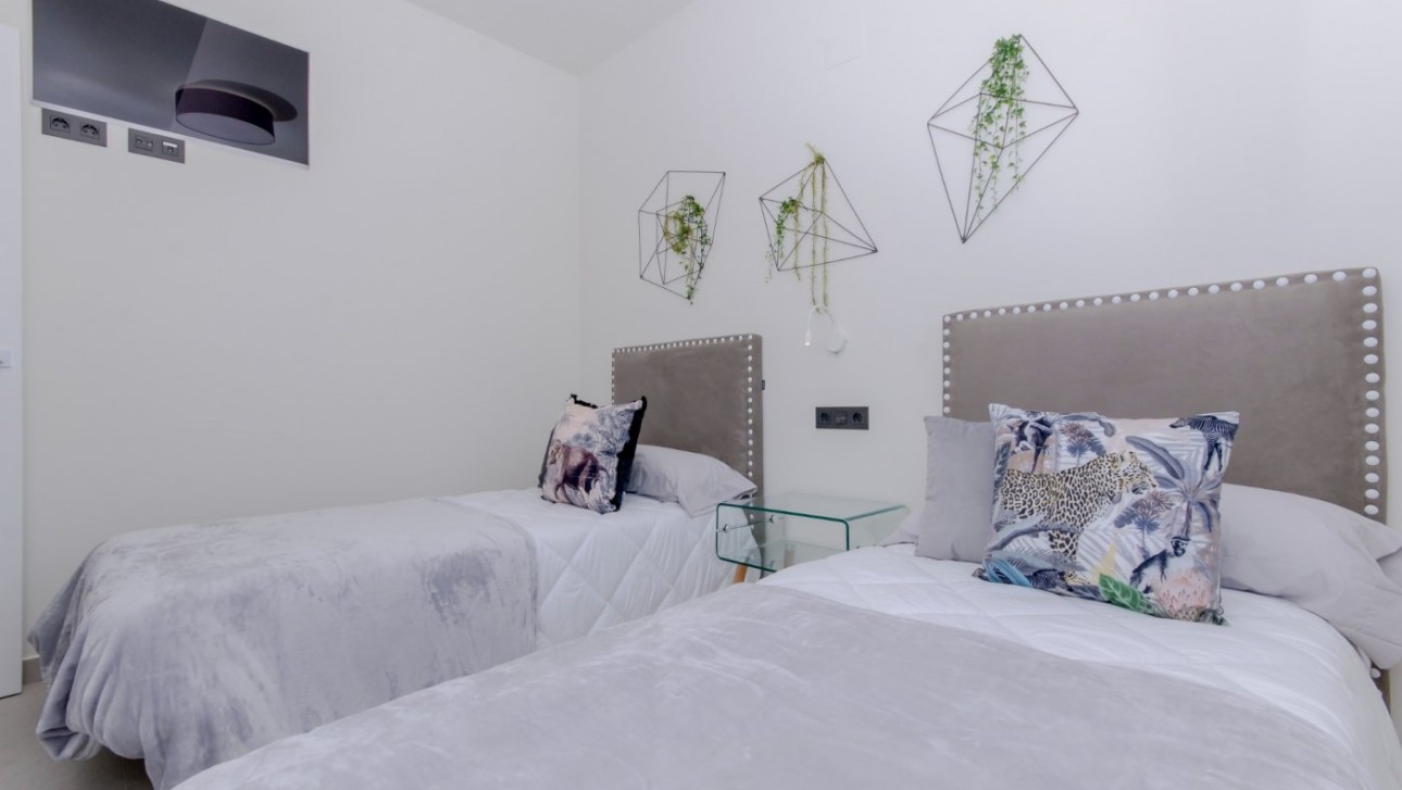 Nowy budynek - Bungalow - Torrevieja - Los Balcones