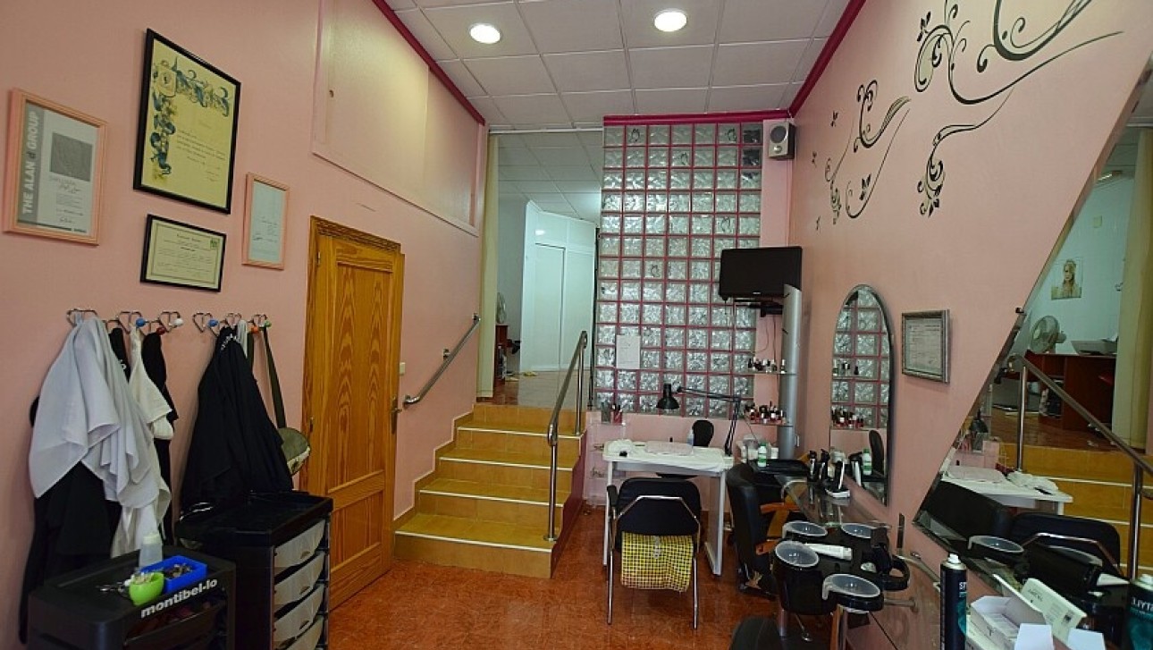 Resale - Commercial - Torrevieja - Paseo de Torrevieja