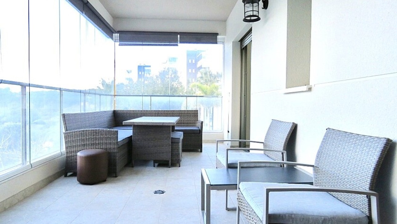 Resale - Apartment - Orihuela Costa - Villamartín