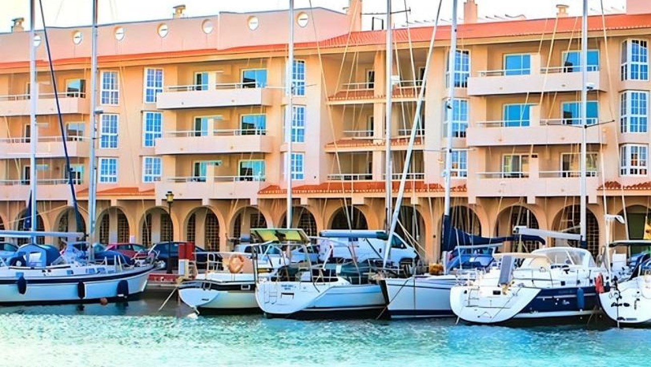 Новое здание - Apartment - Almerimar