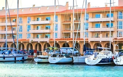 Новое здание - Apartment - Almerimar