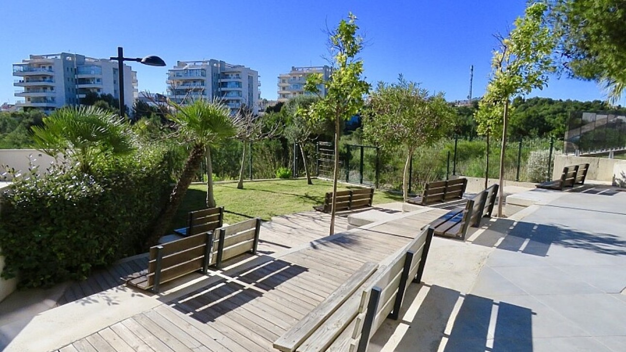 Resale - Apartment - Orihuela Costa - Villamartín
