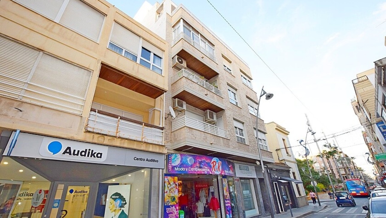 Resale - Apartment - Torrevieja - Centro ciudad