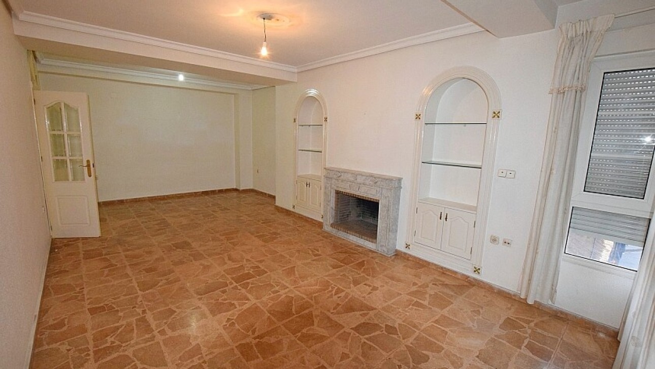Resale - Apartment - Torrevieja - Centro ciudad