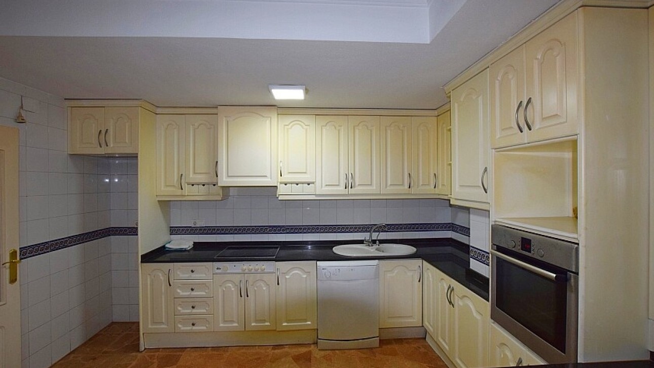 Resale - Apartment - Torrevieja - Centro ciudad
