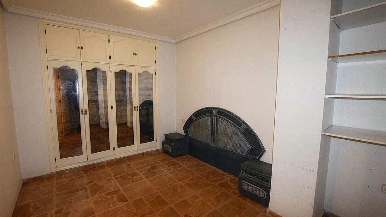 Resale - Apartment - Torrevieja - Centro ciudad