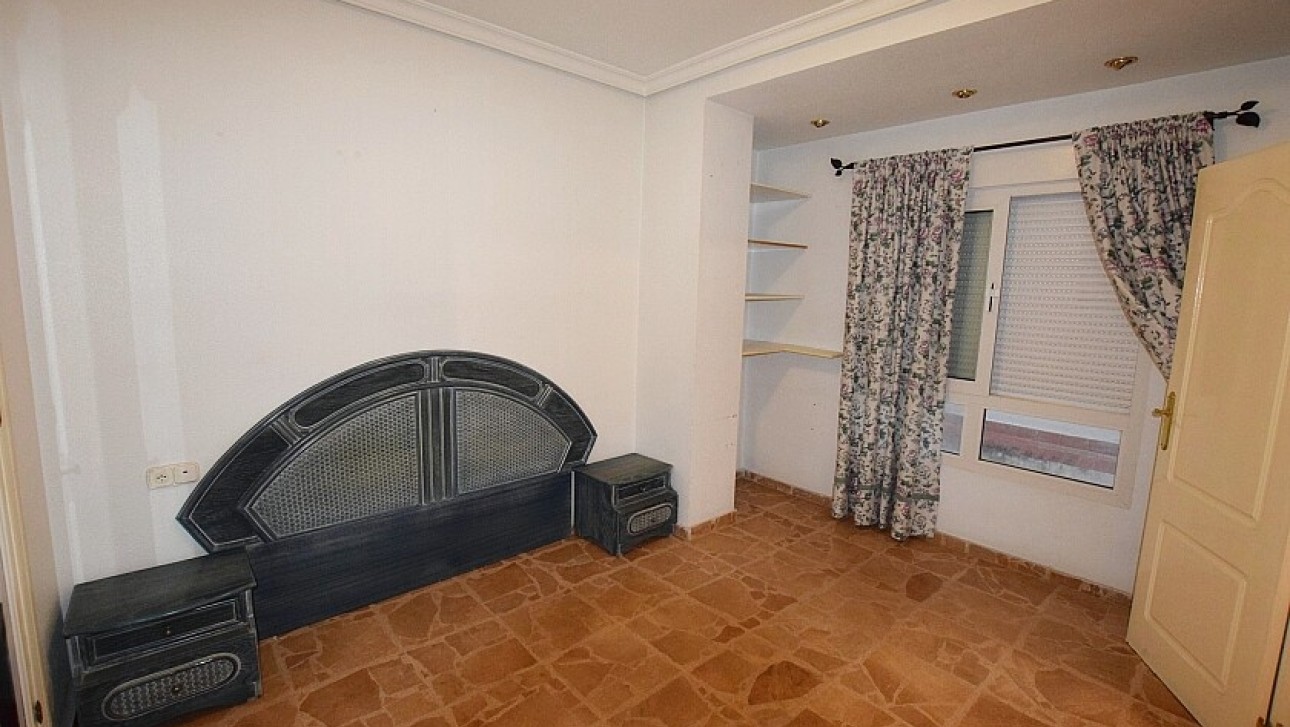 Resale - Apartment - Torrevieja - Centro ciudad