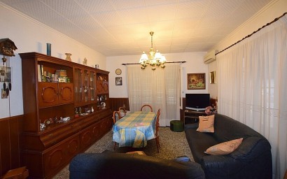 Resale - Villa - Torrevieja - Playa del Cura