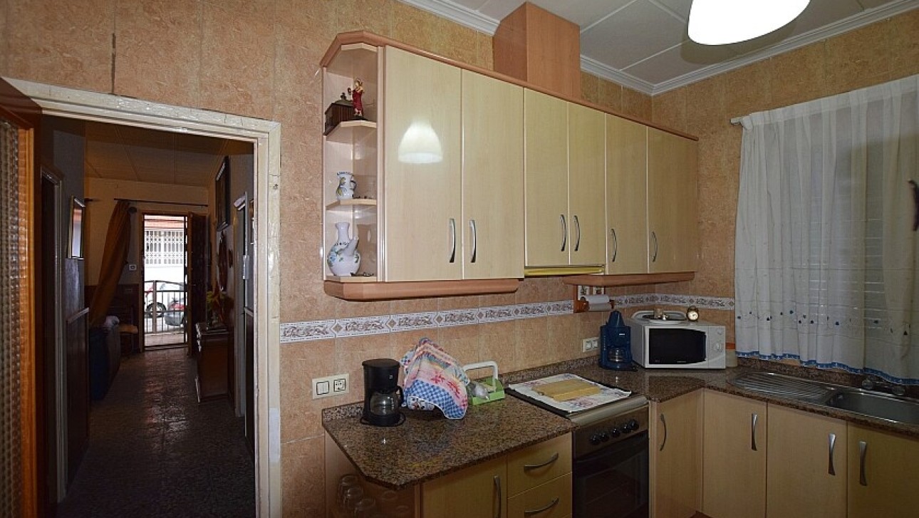 Resale - Villa - Torrevieja - Playa del Cura