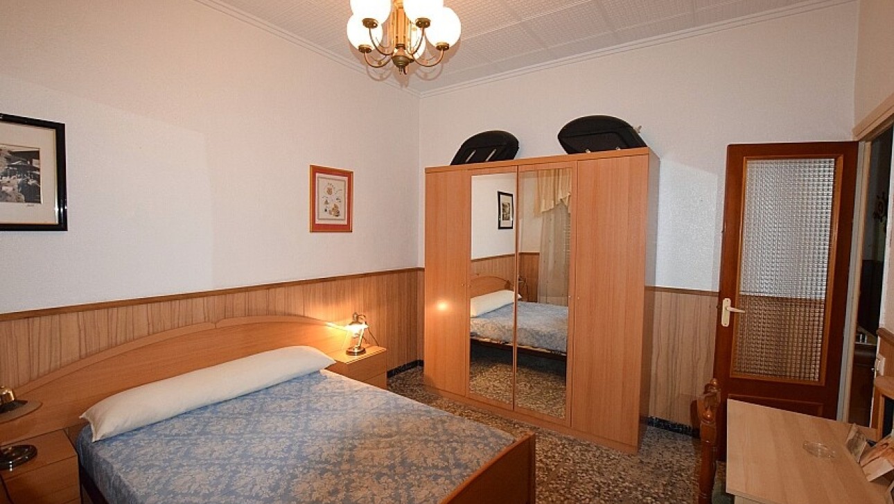 Resale - Villa - Torrevieja - Playa del Cura