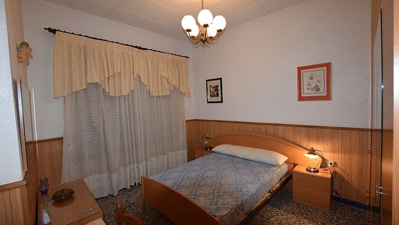 Resale - Villa - Torrevieja - Playa del Cura