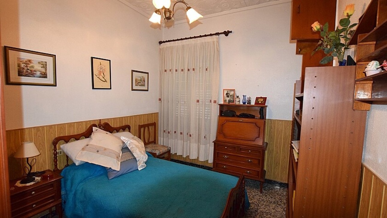 Resale - Villa - Torrevieja - Playa del Cura