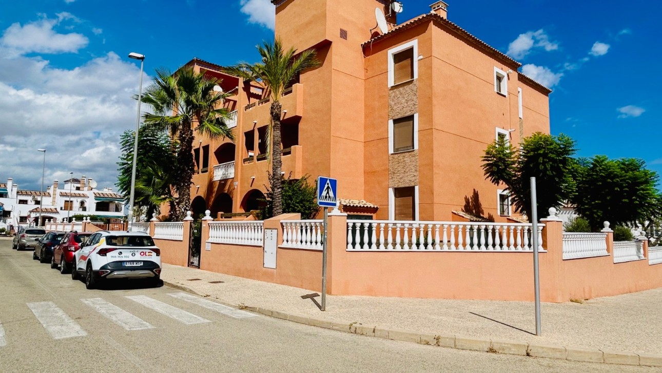 Resale - Apartment - Orihuela Costa - PAU 8