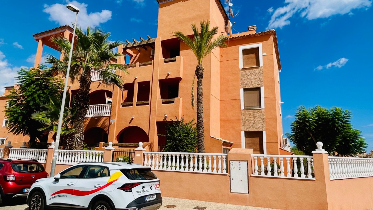 Resale - Apartment - Orihuela Costa - PAU 8
