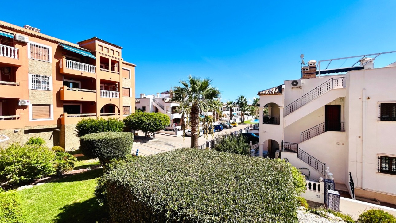 Resale - Apartment - Orihuela Costa - PAU 8