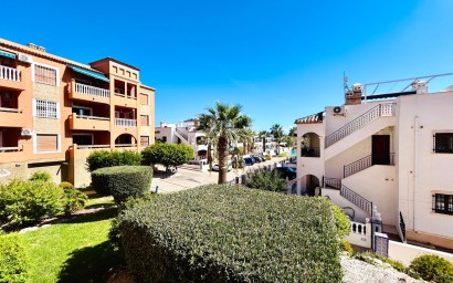 Resale - Apartment - Orihuela Costa - PAU 8