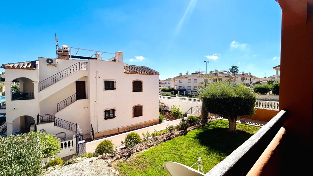 Resale - Apartment - Orihuela Costa - PAU 8