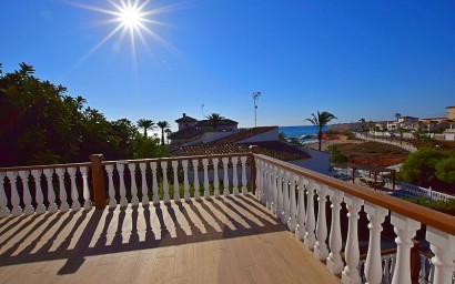 Resale - Villa - Orihuela Costa