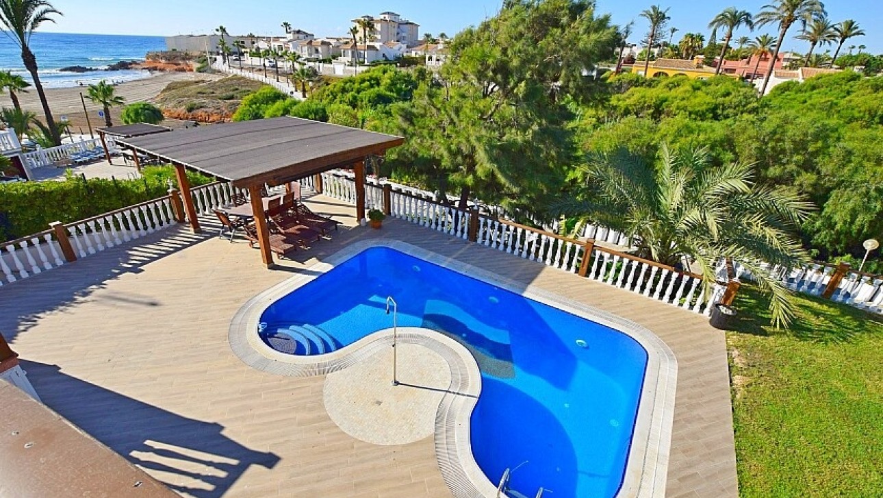 Resale - Villa - Orihuela Costa