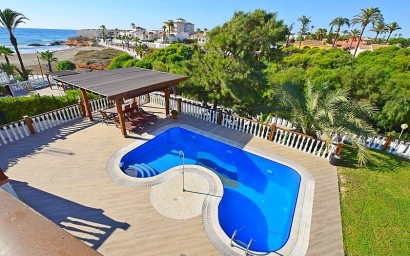 Resale - Villa - Orihuela Costa