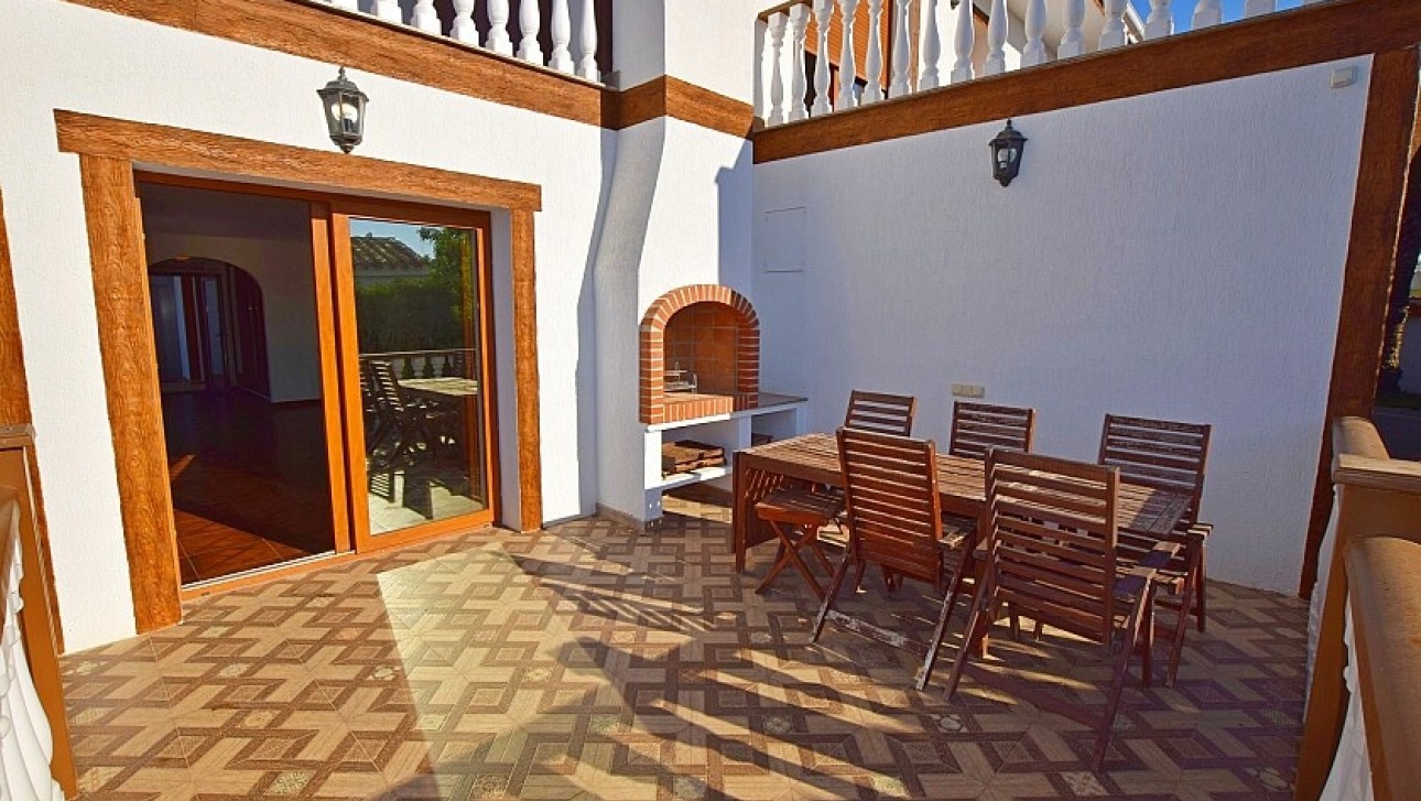 Resale - Villa - Orihuela Costa