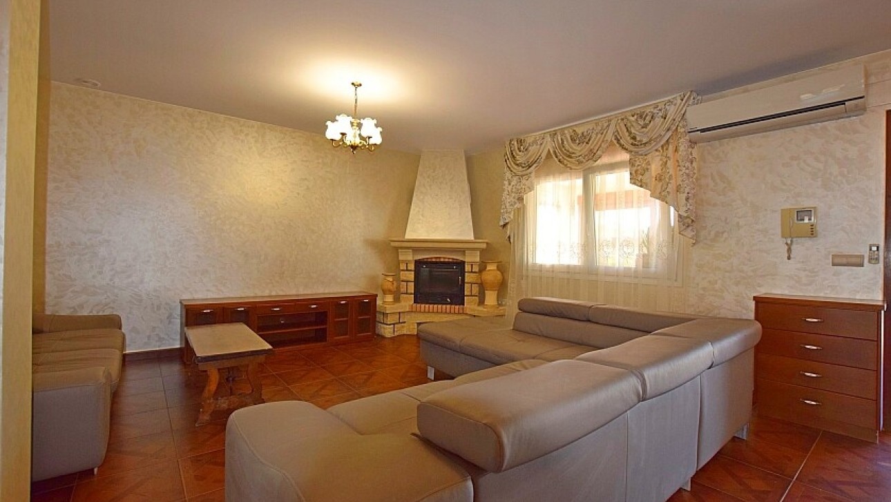Resale - Villa - Orihuela Costa