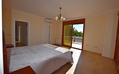 Resale - Villa - Orihuela Costa