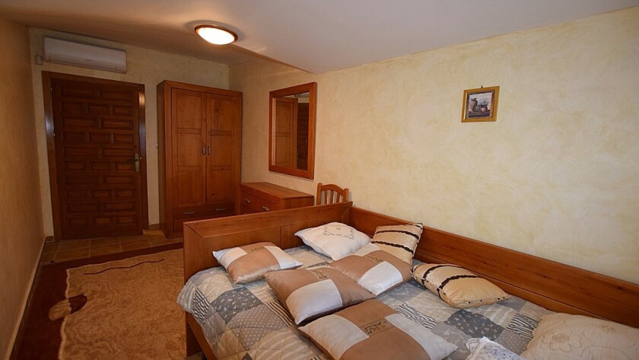 Resale - Villa - Orihuela Costa